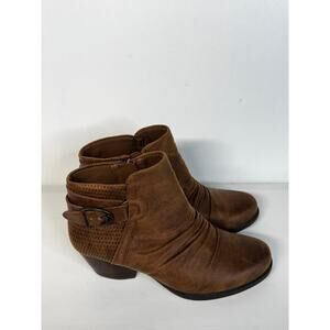 BARETRAPS Women's 'REINELLA - BT24094' Brown BLOCK HEEL ANKLE BOOTS - 6.5